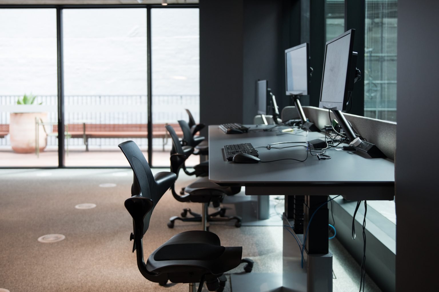 Optimised Office Work Rig Office Furniture and Ergonomics: Creating Healthier and More Productive ...